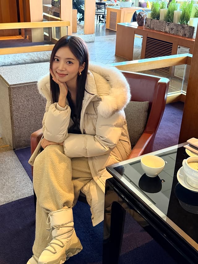 Cô hiện là MC và influencer. Ảnh: Instagram