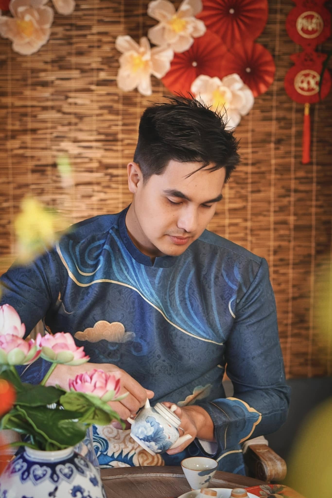 Thỉnh thoảng nam diễn viên vẫn có các hoạt động nghệ thuật