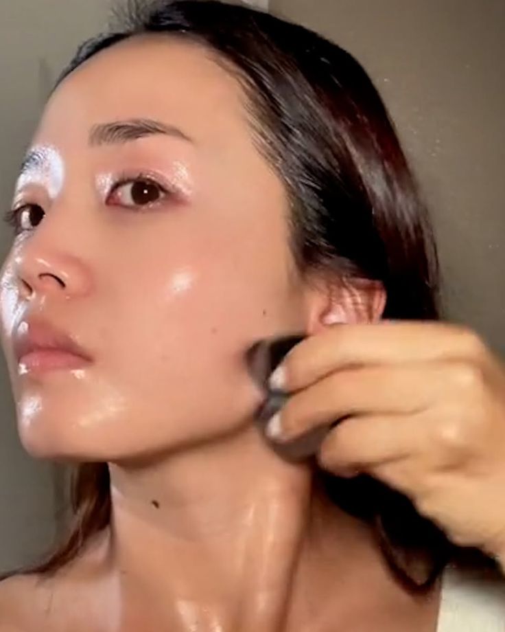 Làm 4 việc trước khi ngủ, làn da “tái sinh” mịn đẹp như hồi 18, lỗ chân lông thu nhỏ rõ rệt