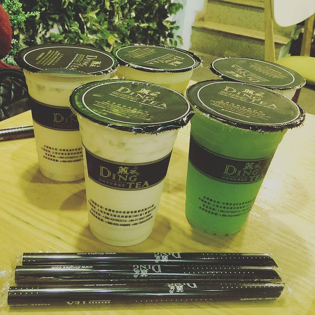   Vào những năm 2015-2016, hàng loạt thương hiệu như Ding Tea, Bobapop, Feeling Tea, Tocotoco,… phủ sóng khắp mọi nơi.  Ảnh: studyw.maeyoung, Món ngon Hà Nội  