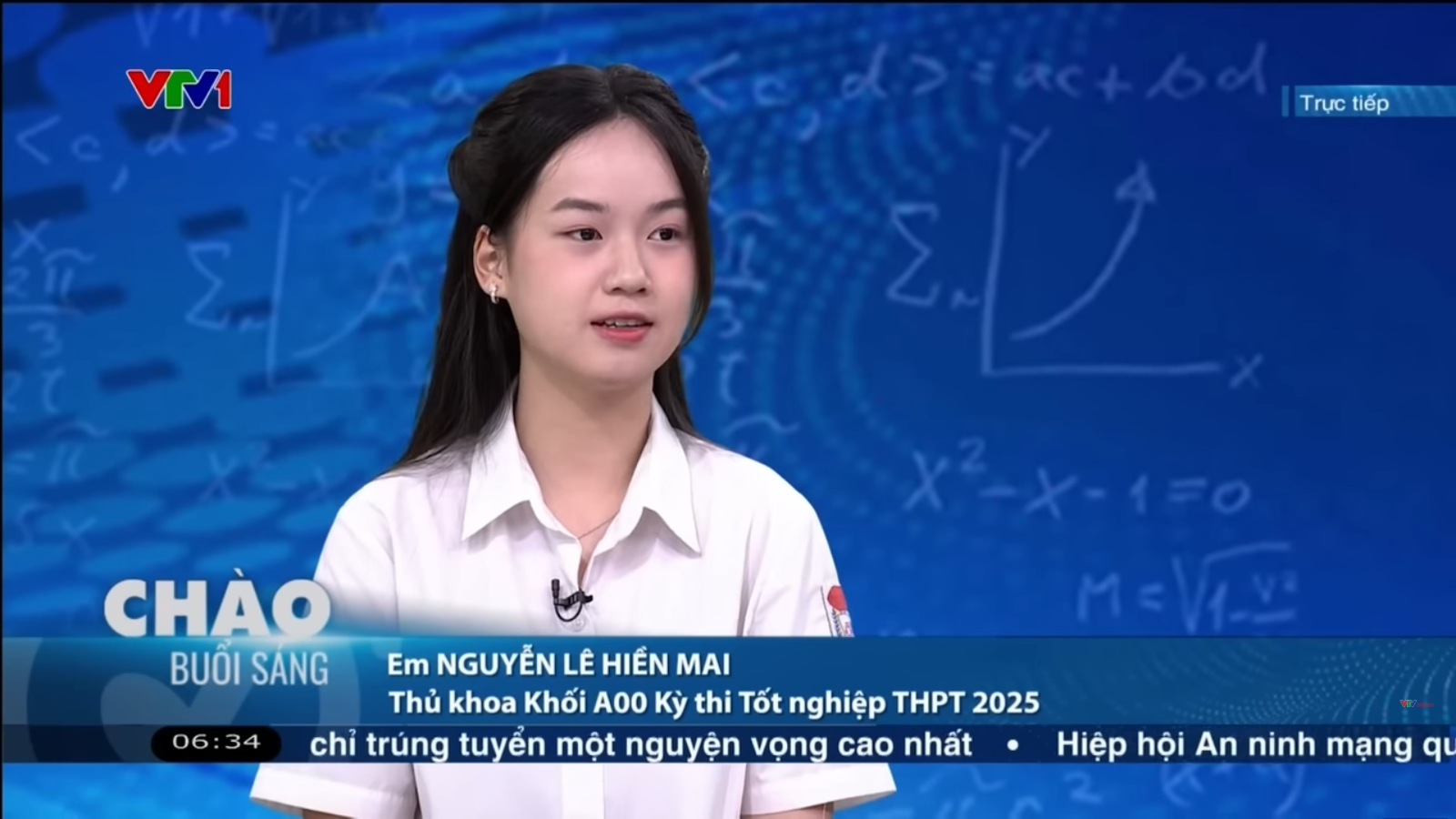 Nguyễn Lê Hiền Mai từng gây sốt khi đạt Thủ khoa với số điểm tuyệt đối khối A00, từng lên VTV và nhận nhiều lời khen ngợi
