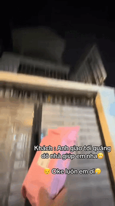 Cảnh này thật quen thuộc: Chỉ shipper và khách ruột mới dám làm