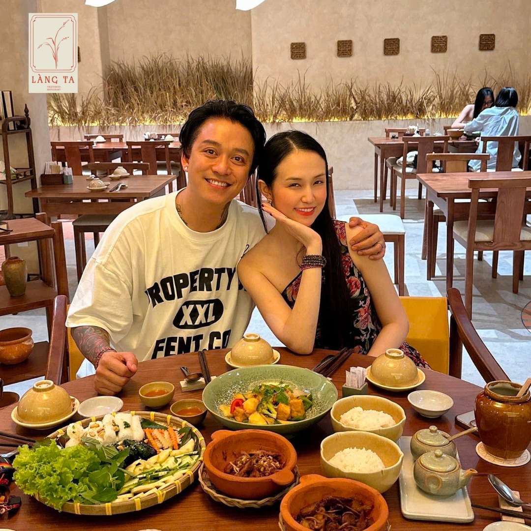 Chuyện gì xảy ra với nhà hàng chay của Tuấn Hưng và Hương Baby?