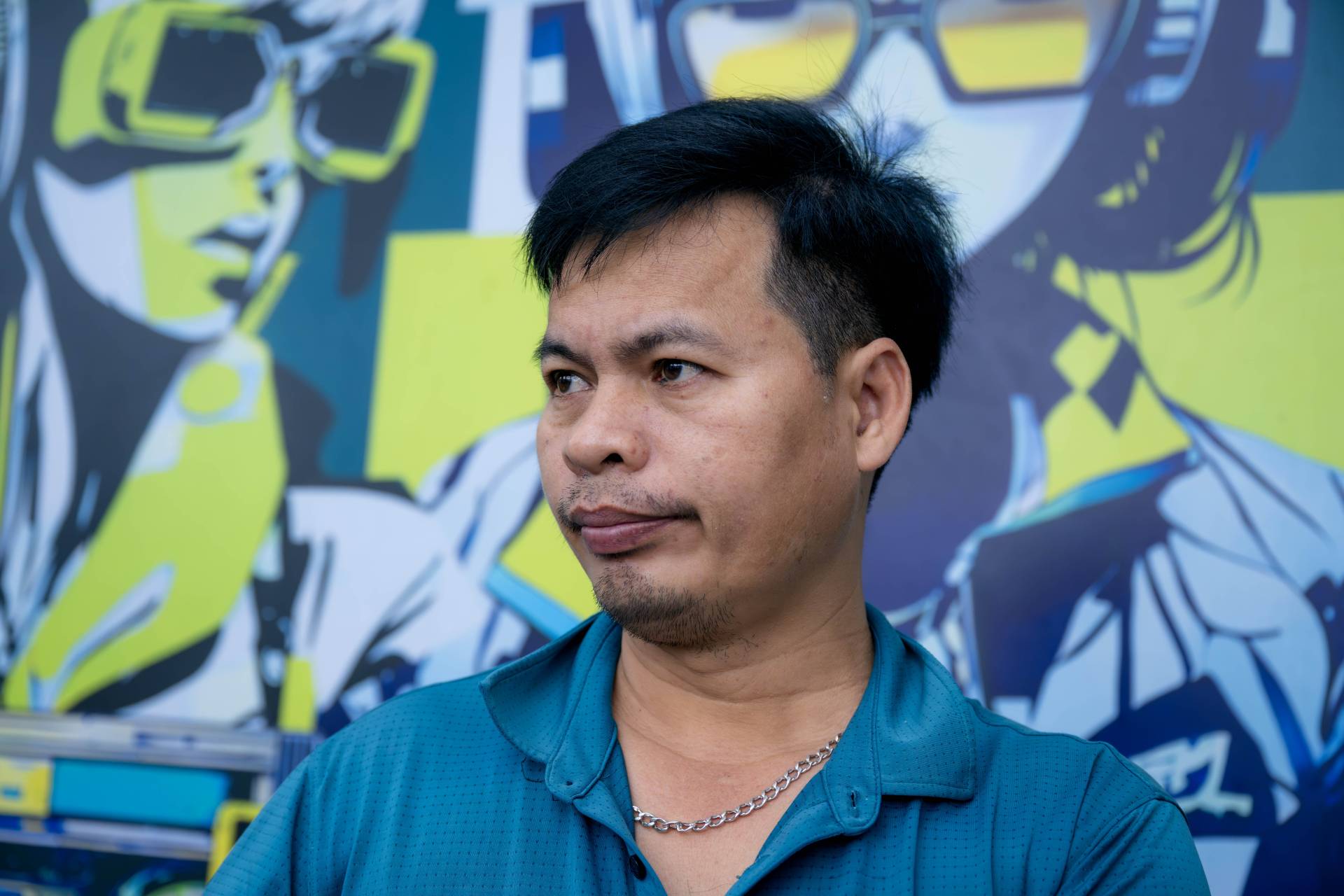 Anh Thành cùng xe bò bía quen thuộc (Ảnh: Như Hoàn)