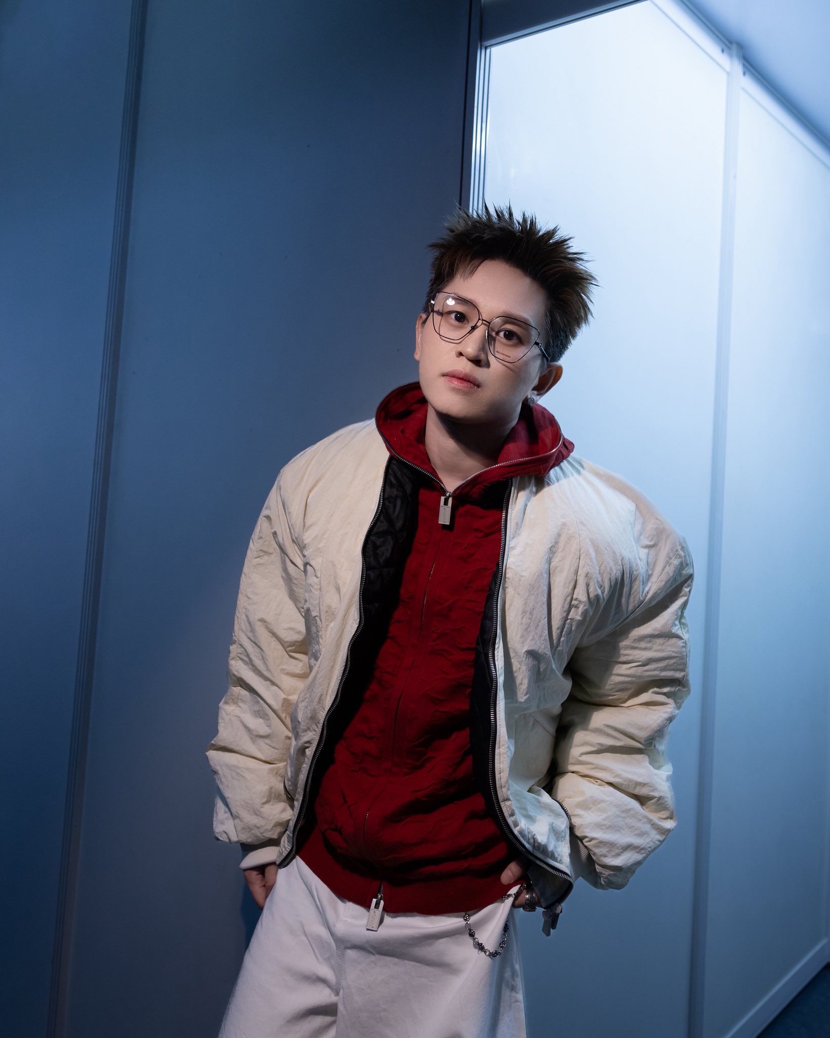   Ồn ào cũng kéo theo những hệ lụy ngoài dự đoán khi các cá nhân xuất hiện cùng livestream bị réo tên. Ảnh: FBNV  