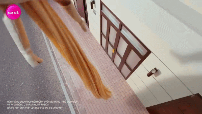 Với Sunsilk, Phùng Khánh Linh thành Công chúa tóc mây lúc nào không hay (Nguồn: Sunsilk).