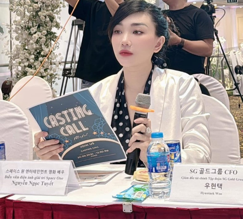 Hoa hậu làm “mẹ đơn thân bán sandwich, đi giúp việc” ở Hà Nội bỗng khoá sạch clip, tiết lộ lý do tạm nghỉ bán