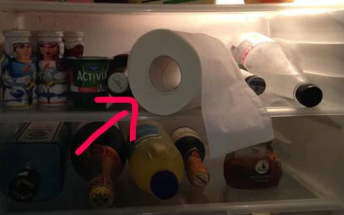 Không phải mê tín, giờ mới biết vì sao nhiều nhà để 1 cuộn giấy vệ sinh trong tủ lạnh