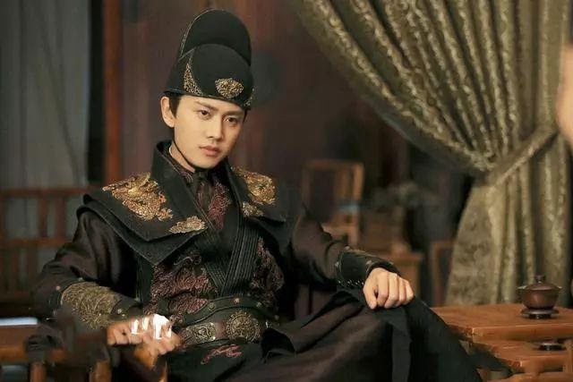 10 mỹ nam cổ trang đẹp nhất Trung Quốc: Trương Lăng Hách bét bảng, hạng 1 là hồ ly tinh xé truyện bước ra