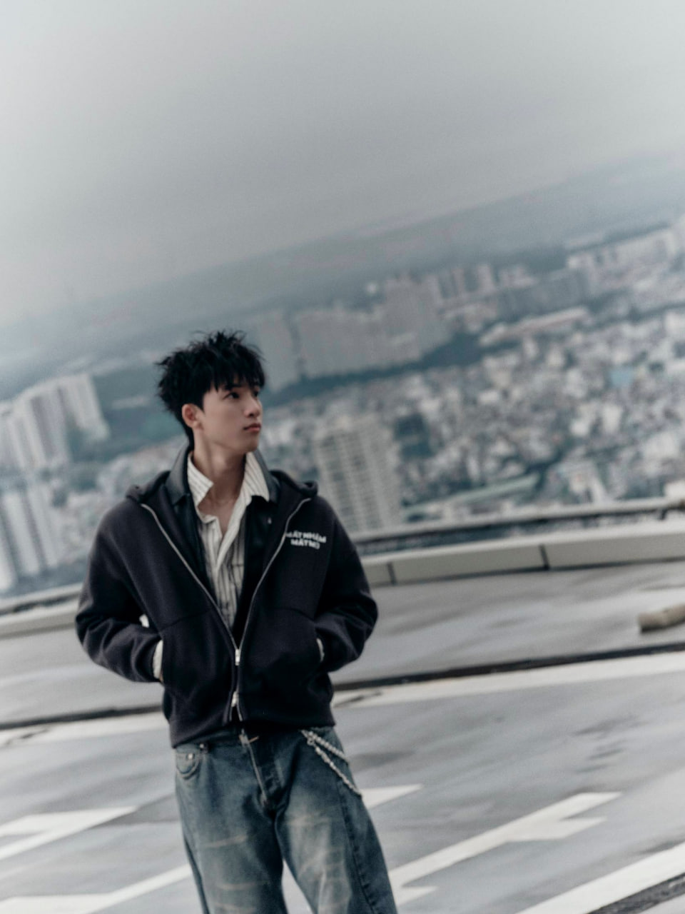 Từ đầu năm nay, HIEUTHUHAI đã rục rịch triển khai nhiều chiến dịch quảng bá cho full album phòng thu thứ hai (Ảnh: FBNV)