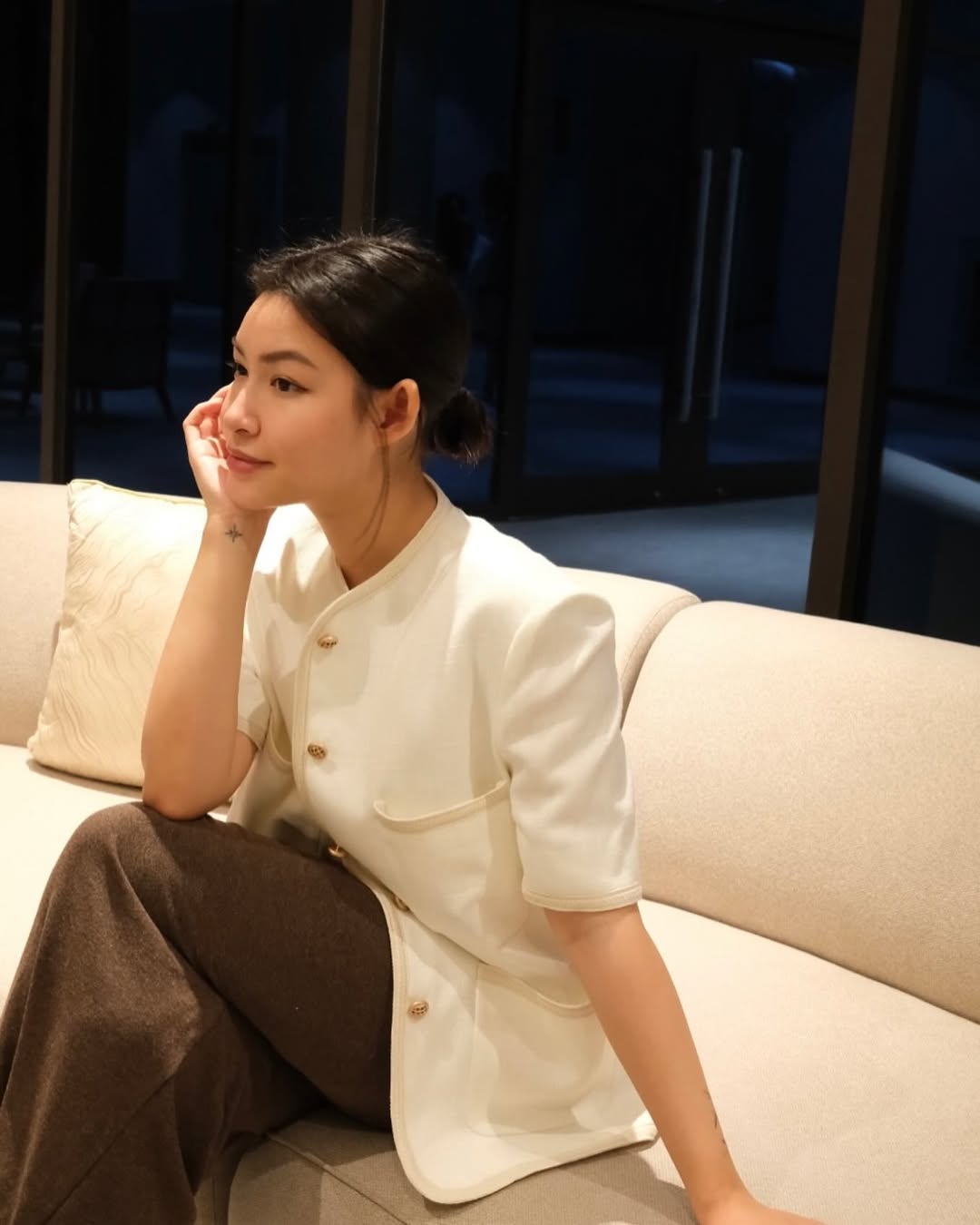 Rich kid sống ở Việt Nam, sở hữu vẻ ngoài xinh đẹp.