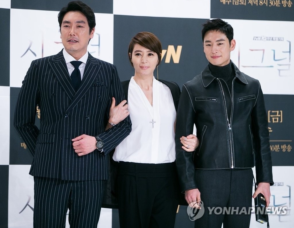Màn tái xuất của bộ ba Jo Jin Woong - Kim Hye Soo - Lee Je Hoon rất được mong chờ.