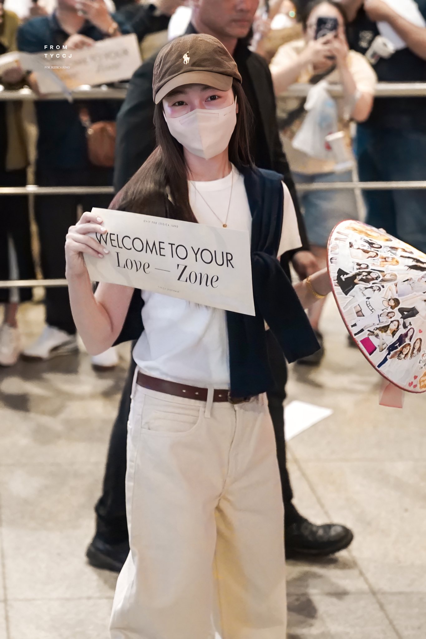 Cô sẽ gặp gỡ fan Việt thông qua buổi concert mang tên Reflection Concert Tour, diễn ra vào ngày 18/4, tại Nhà thi đấu Tân Bình, TP.HCM. Ảnh: TYCCJ Vietnam.