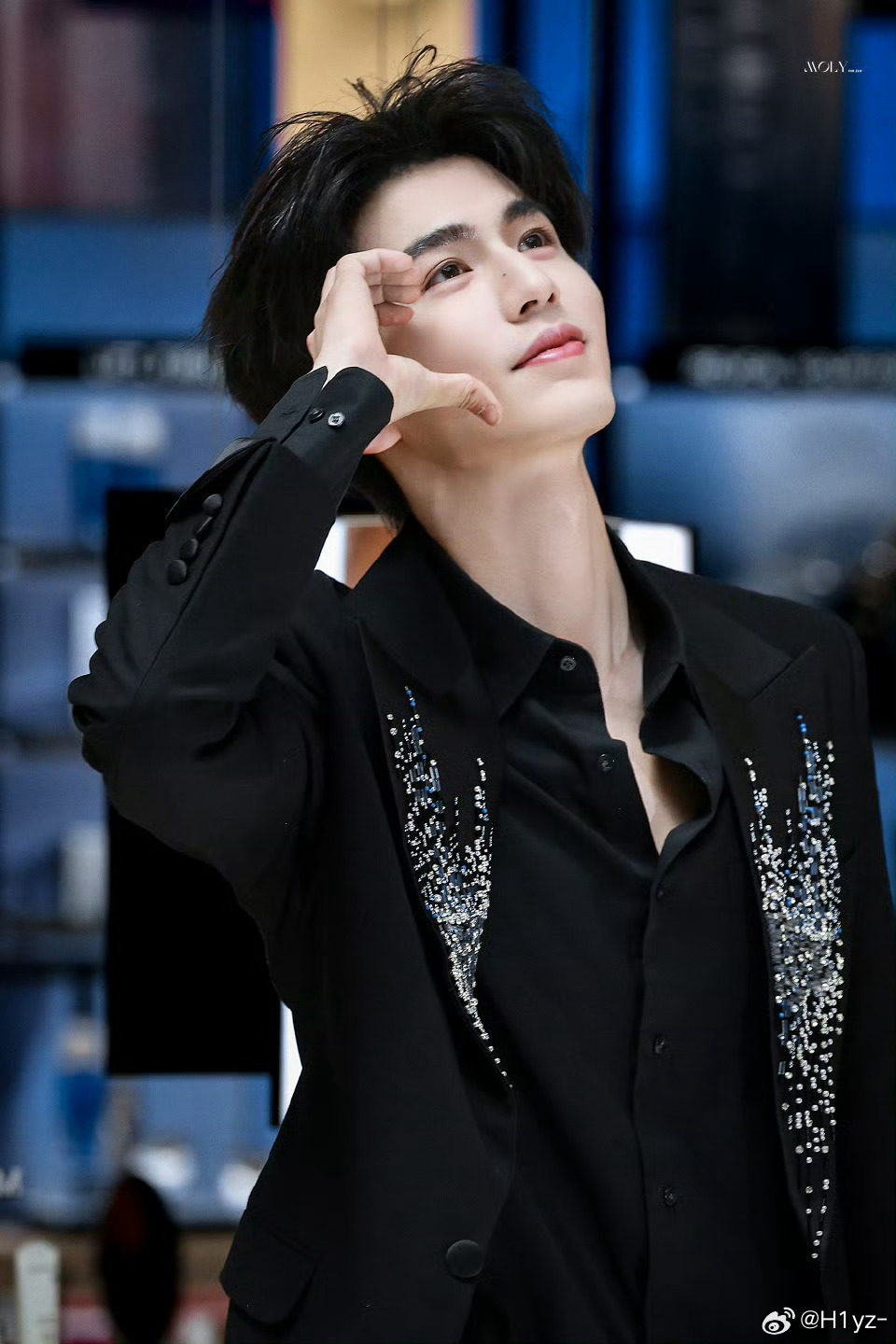 Sức hút thương hiệu không hề có dấu hiệu giảm sút sau những vụ ồn ào mới đây của đỉnh lưu sinh năm 1997. 