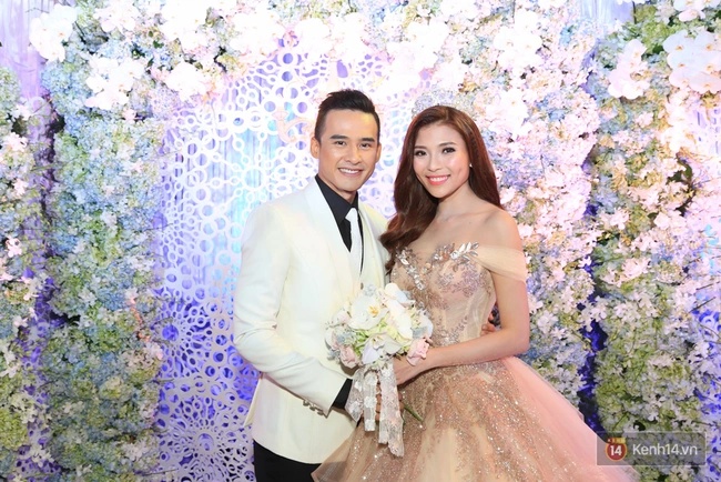 Thực chất là ảnh cưới ngoài đời của Lương Thế Thành và bà xã Thúy Diễm