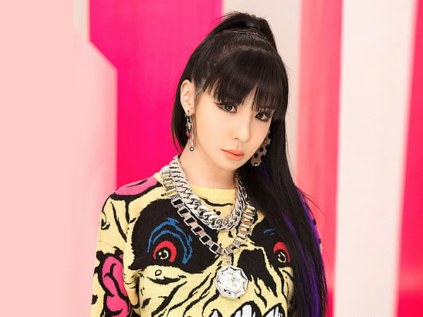 Park Bom là giọng ca chính của 2NE1