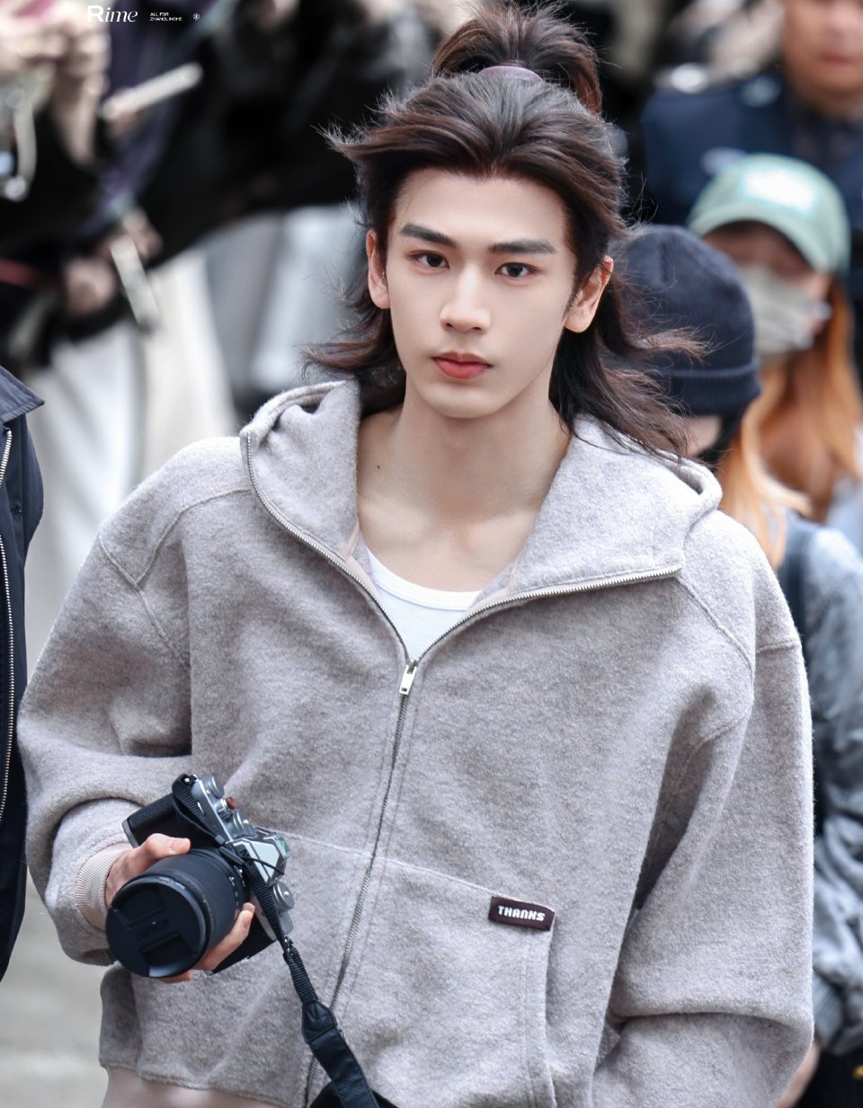 Người hâm mộ khen anh điển trai, là một chàng trai kỹ thuật - nghệ thuật thú vị