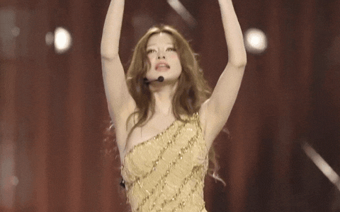 Mỹ nhân Việt đẹp chấp hoa hậu có khoảnh khắc “hoá thần” hot thoát vòng, giọng hát ma mị cứ tìm đến ám ảnh dân tình 