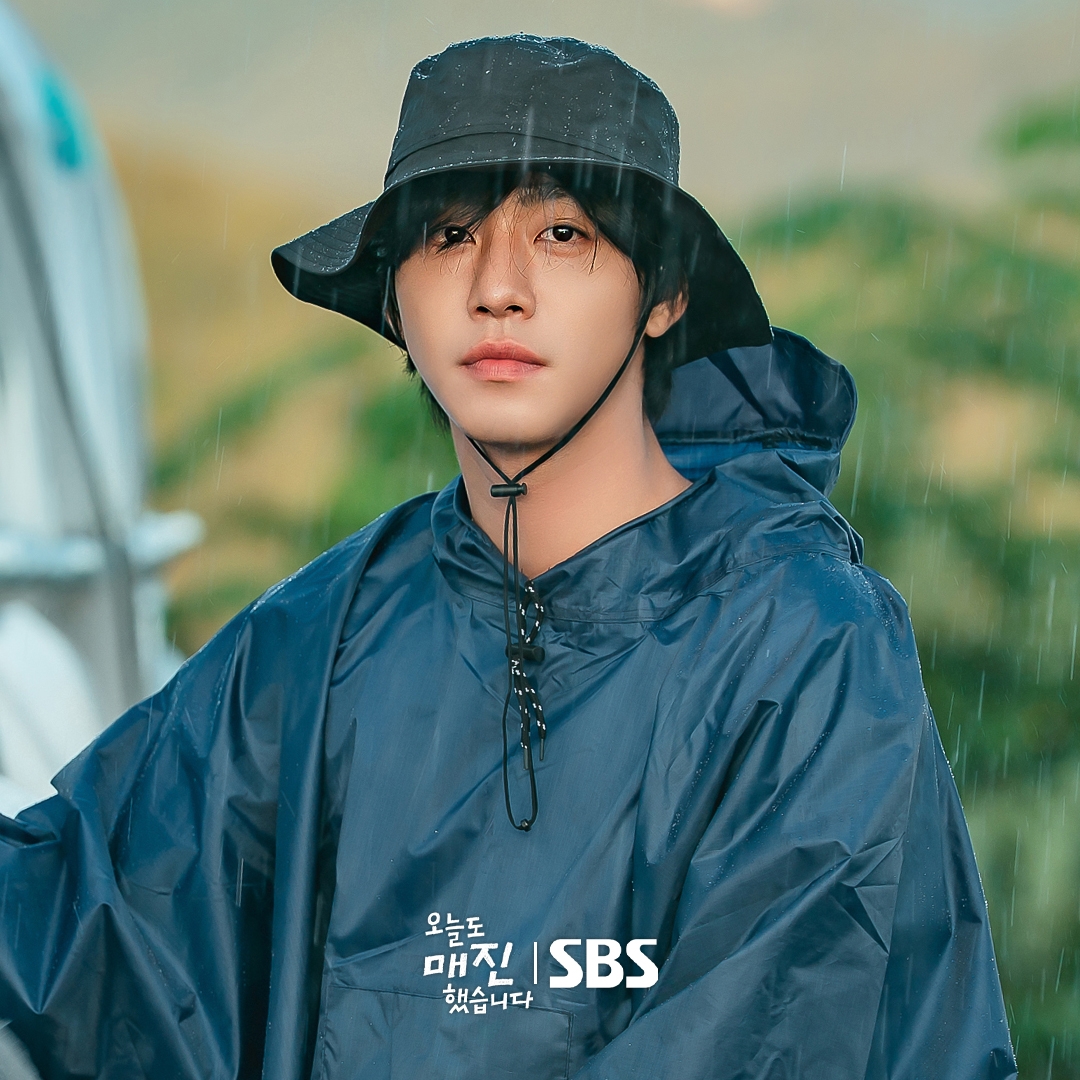 Sao lại nông dân, visual này phải làm minh tinh mới đúng: Mặt đẹp như điêu khắc, da mịn như lụa mê dã man