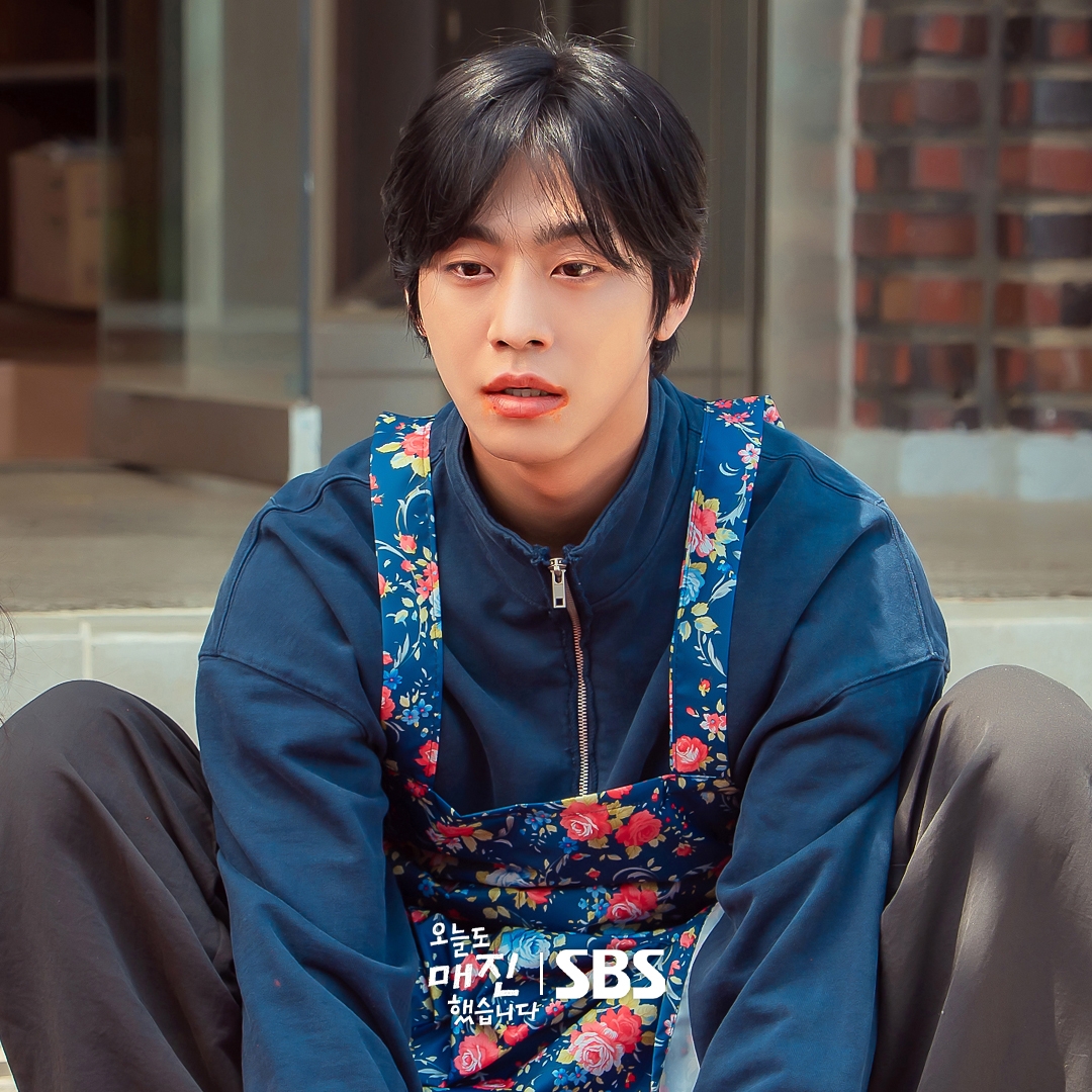 Sao lại nông dân, visual này phải làm minh tinh mới đúng: Mặt đẹp như điêu khắc, da mịn như lụa mê dã man