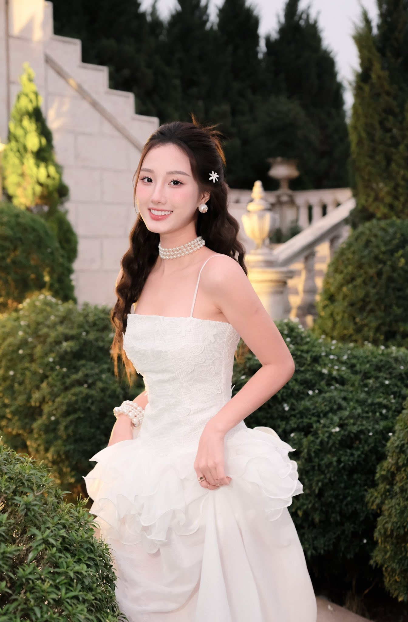 Nhan sắc của “tình một đêm” mạnh nhất hiện tại: Tay ngang đi đóng phim, sắc vóc như Hoa hậu