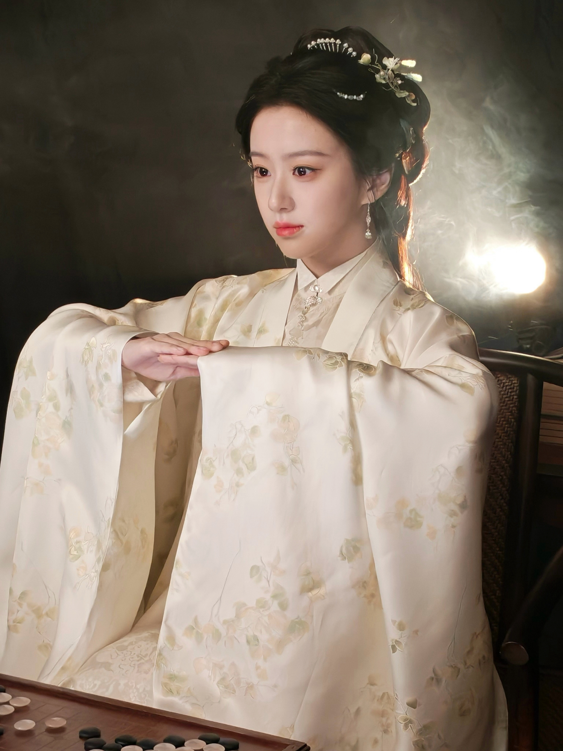 Bao Thượng Ân có ngoại hình xinh đẹp, khí chất cao quý