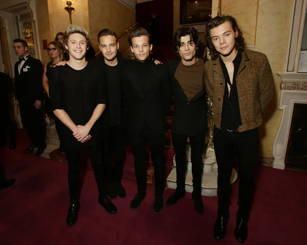 One Direction là những nam thần thanh xuân đình đám 1 thời. Ảnh: X