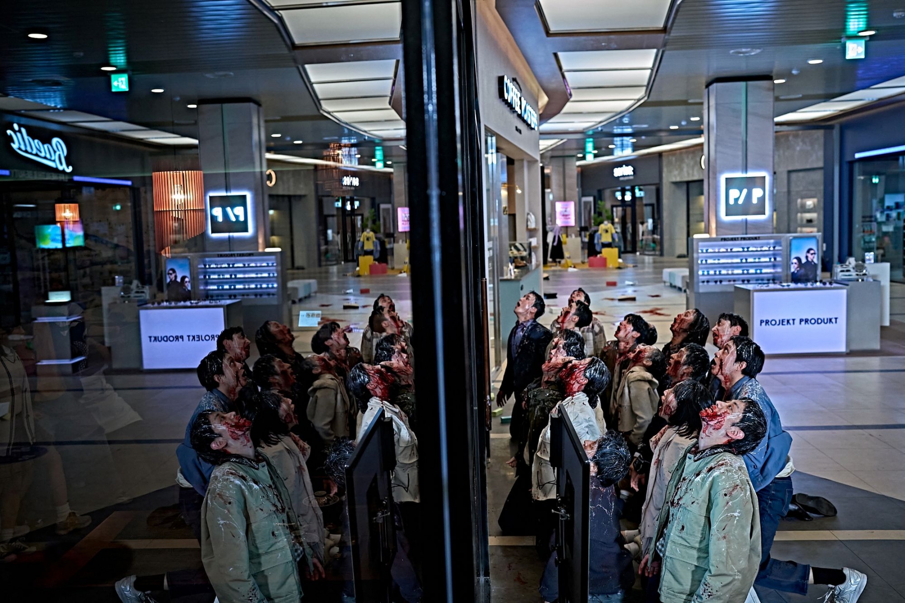 Thấy phim Hàn này là da gà nổi từng cục mới sợ: Dàn cast toàn tinh túy, nữ chính 29 năm vẫn đẹp điếng hồn