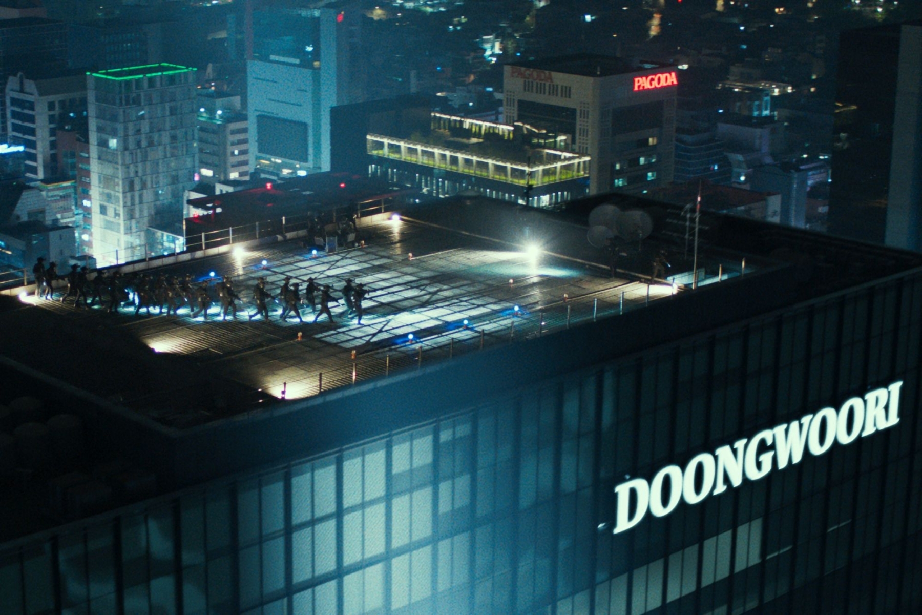 Thấy phim Hàn này là da gà nổi từng cục mới sợ: Dàn cast toàn tinh túy, nữ chính 29 năm vẫn đẹp điếng hồn