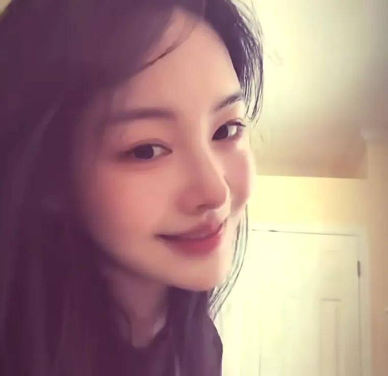 Không ai dám nhìn vào mặt của Trịnh Sảng