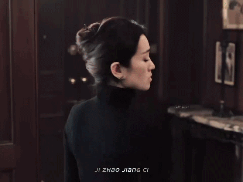 Ở cô toát lên khí chất khó cưỡng. Ảnh: Weibo