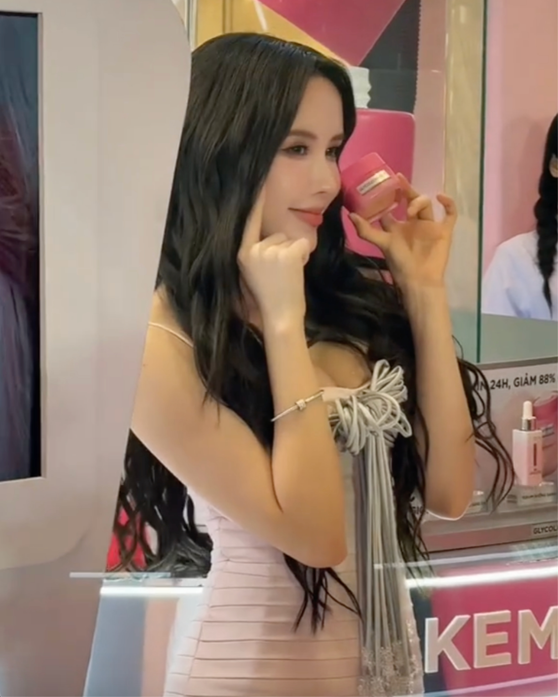 Đến lượt Thiều Bảo Trâm vướng ồn ào giống Huyền 2K4