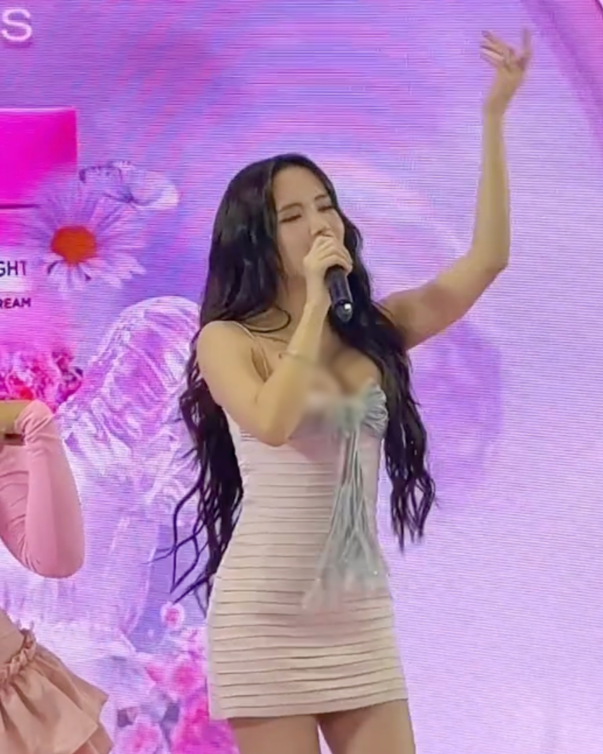 Thiều Bảo Trâm tại một sự kiện mỹ phẩm mới đây. 