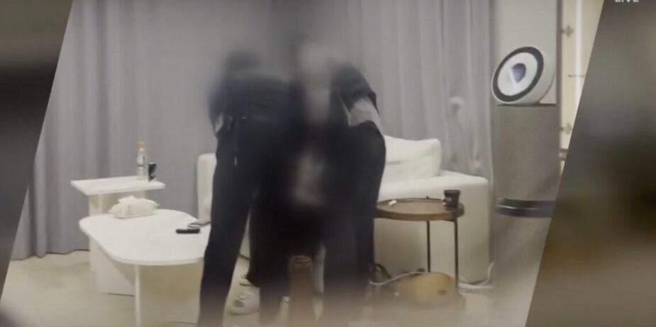 Channel A dùng hình ảnh Kim Jung Hoon cho bản tin bắt giữ người đàn ông có ý định tấn công tình dục nữ streamer. Ảnh: Koreaboo