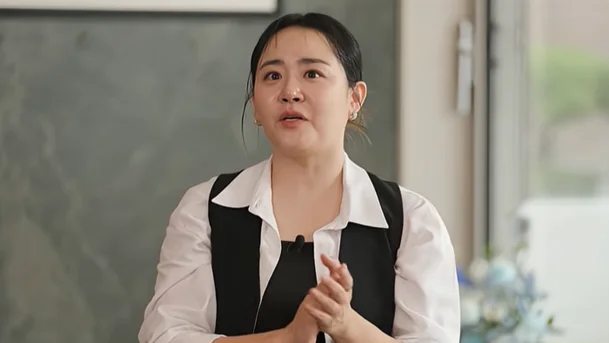 Moon Geun Young quyết định phá lệ, lần đầu chấm dứt chế độ ăn kiêng nghiêm ngặt mà cô thực hiện suốt 18 năm để có thể thoải mái thưởng thức “của ngon vật lạ” trên đời. Ảnh: Naver