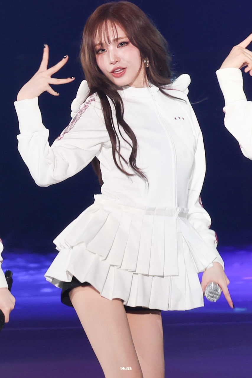 Liz là main vocal của IVE (Ảnh: X)