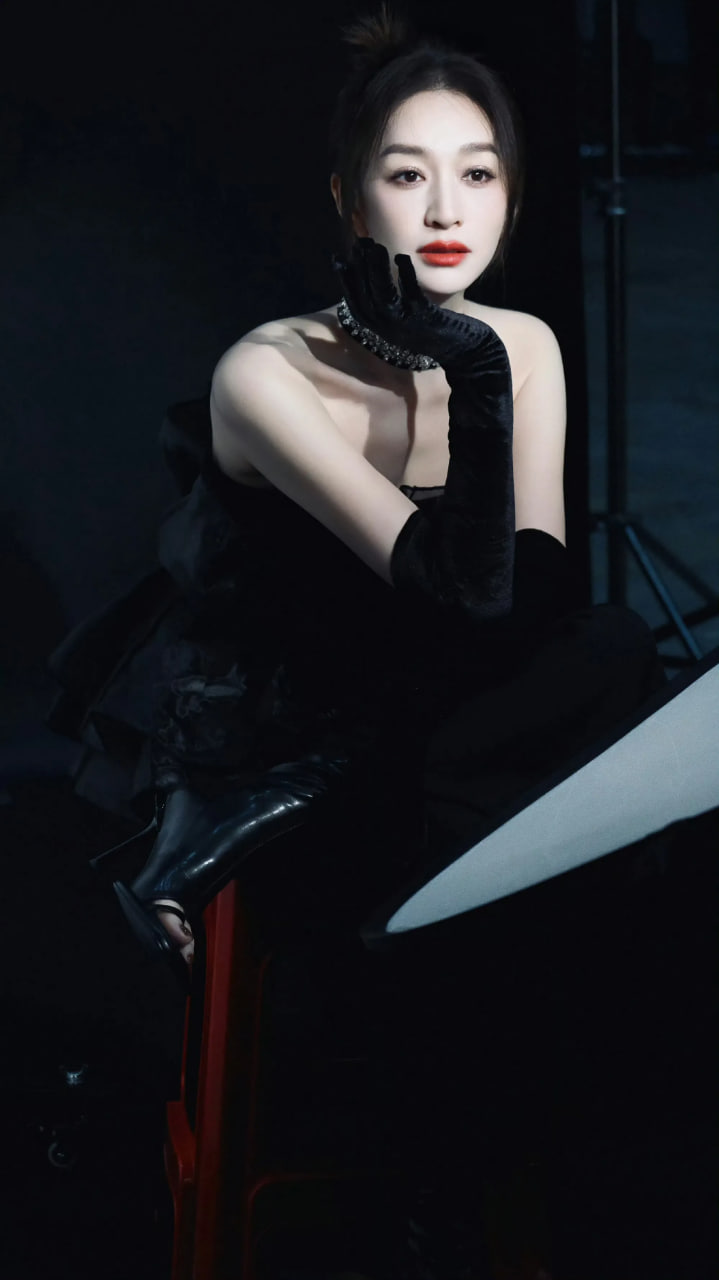 Sau công diễn 1, Lý Tiểu Nhiễm là tỷ tỷ có số lượng vote cao nhất (Ảnh: Weibo)