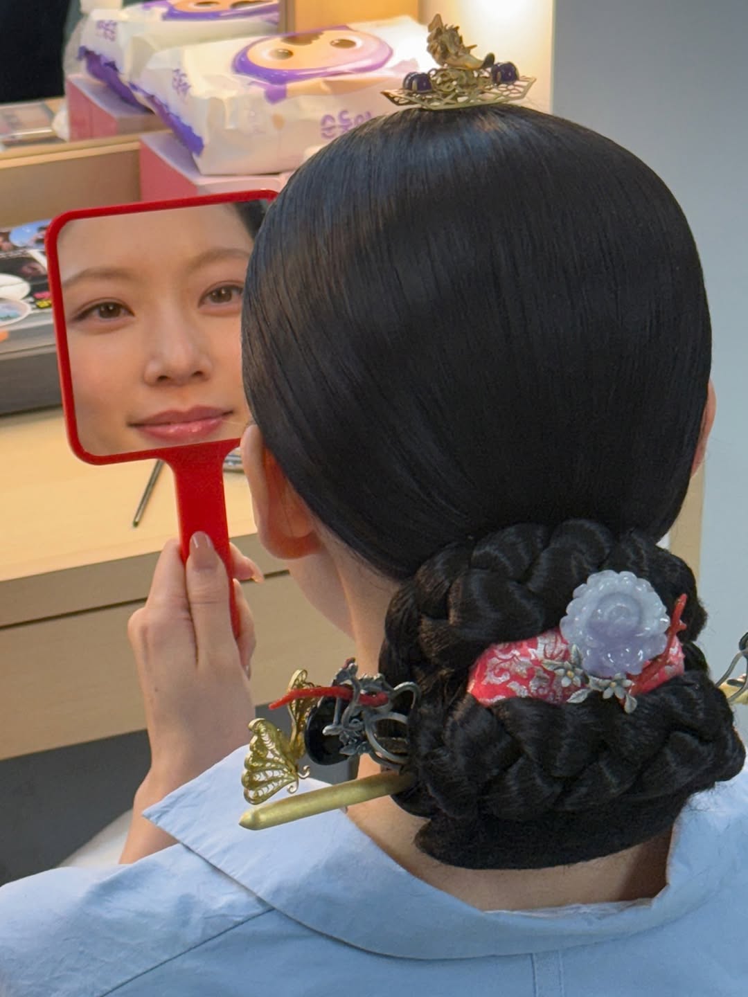 Gong Seung Yeon khi vào vai đại phi được nhận xét là quá hoàn hảo. (Nguồn: Instagram)