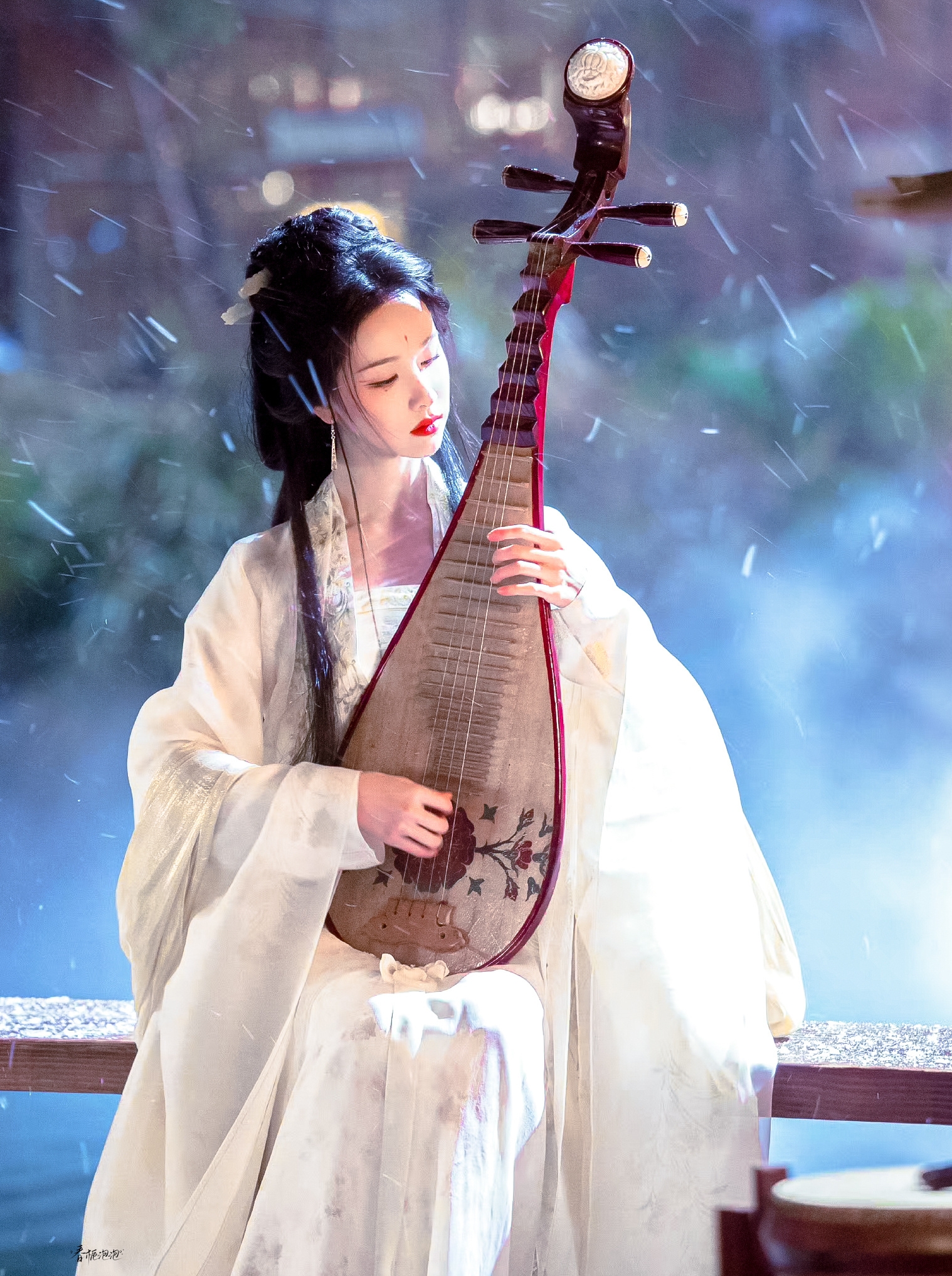 1 cái xoay người của mỹ nhân này đủ làm nghiêng ngả cả một triều đại: Nhan sắc bỏ xa thế gian phàm tục