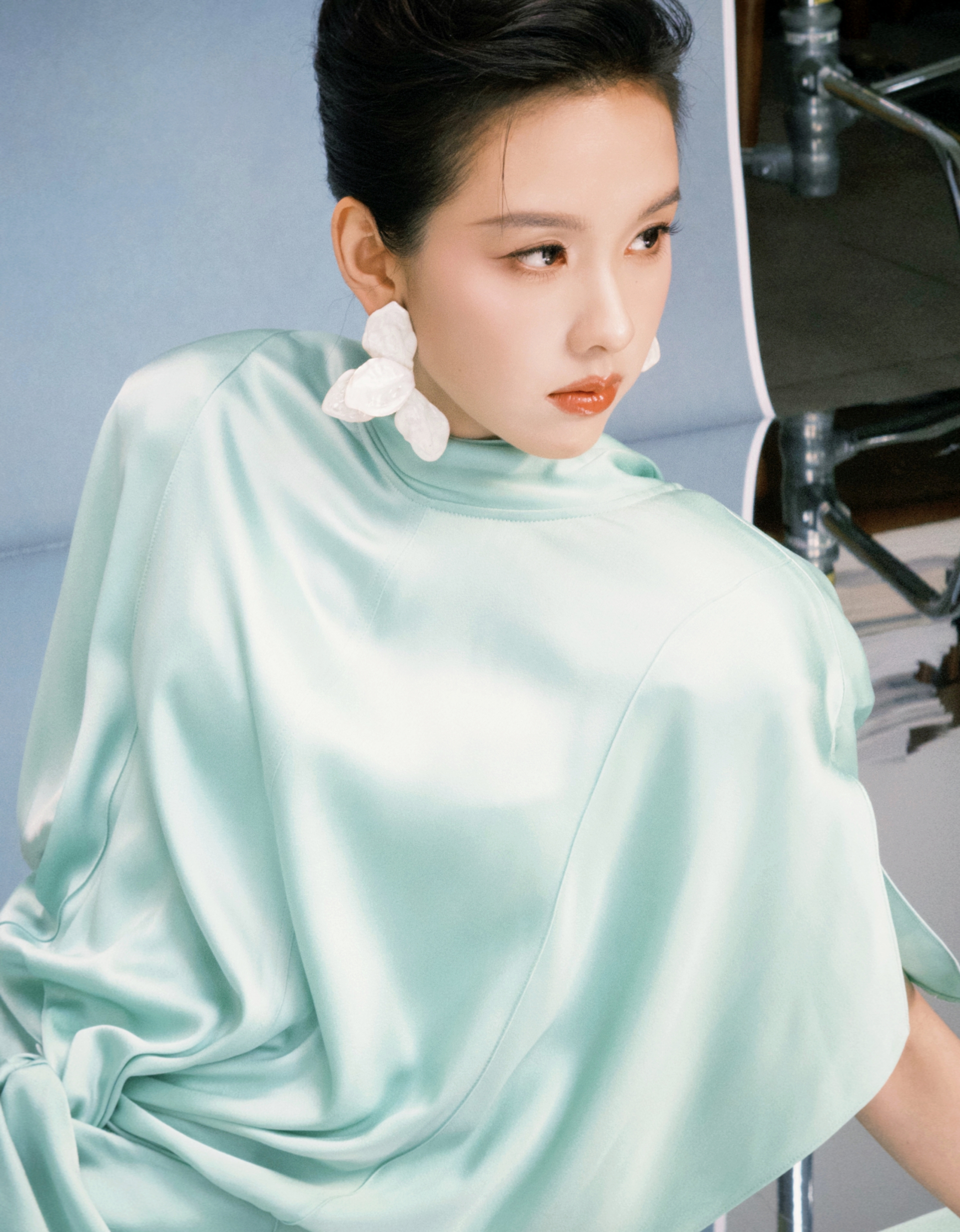 Vẻ đẹp cổ điển của nữ diễn viên là điều hiếm có trong Cbiz hiện nay