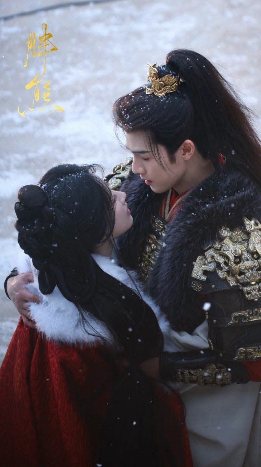 U mê cặp đôi đưa mỹ học phương Đông lên tột đỉnh: Công chúa - phò mã xé truyện bước ra, thả tim 1000 lần không đủ