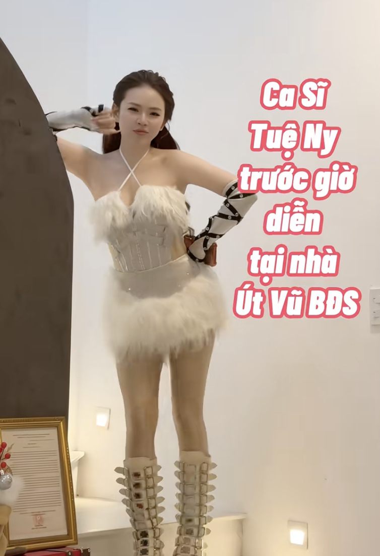 Cư dân mạng liên tục réo tên Tuệ Ny giữa lúc vợ chồng Gon Pink lên hot search