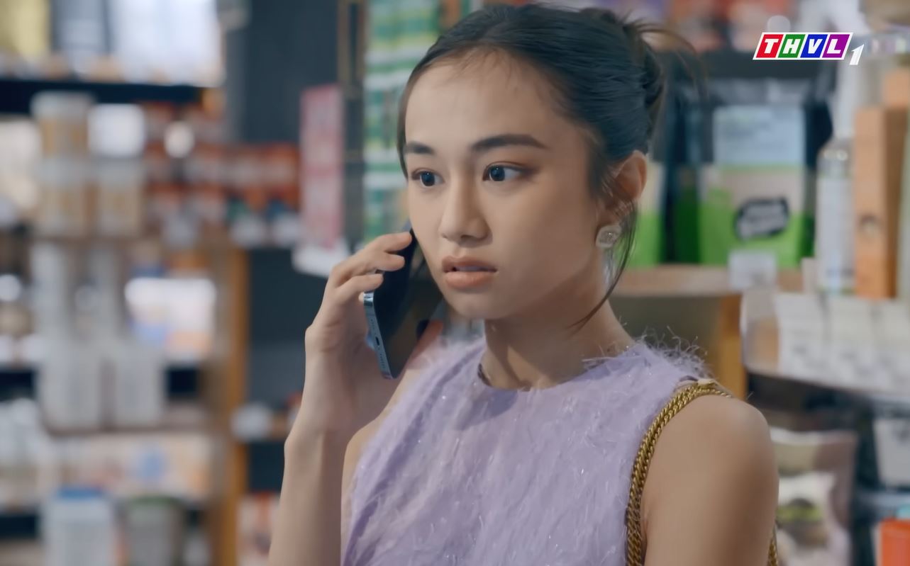 Như Trang tức giận khi thấy Dũng và Mai hạnh phúc bên nhau