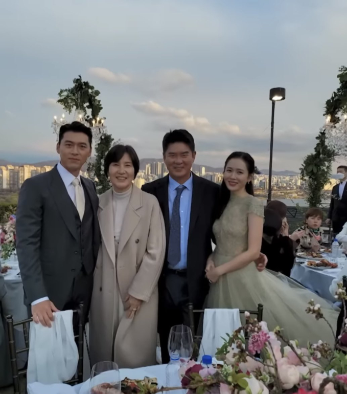 Lim Jin Han tới dự hôn lễ của Son Ye Jin - Hyun Bin hồi năm 2022. Ảnh: Nate