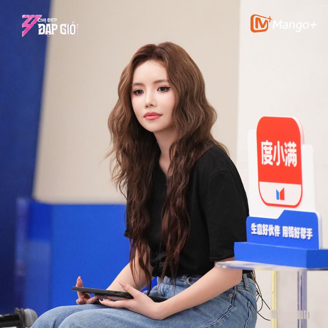 An Kỳ gây chú ý khi hợp tác cùng Trang Pháp tại công diễn hai (Ảnh: MangoPlus)