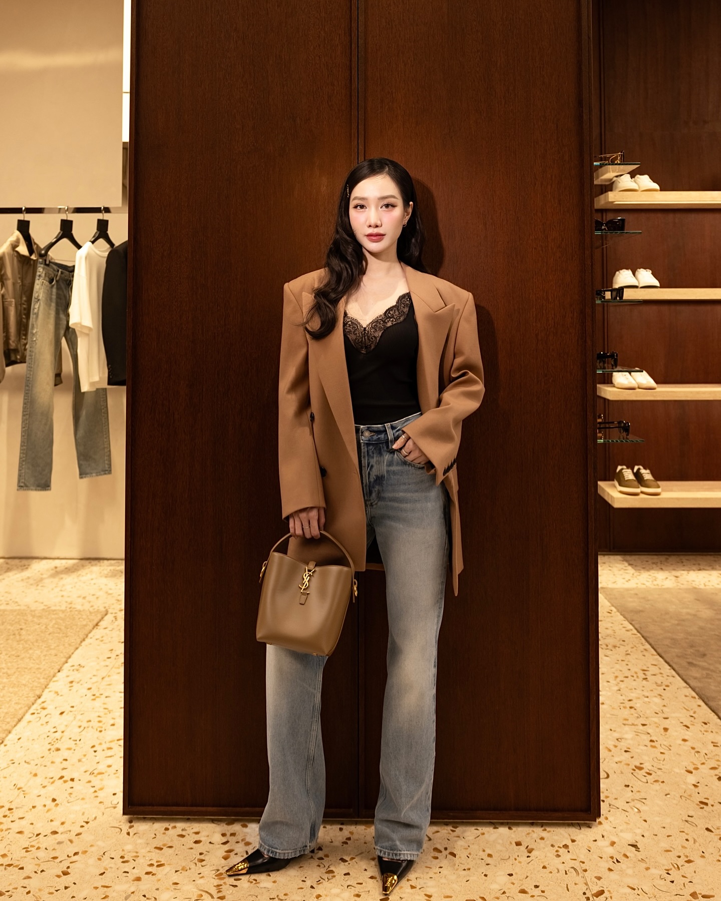 Hồng Tuyết hiện tại là một nàng mẫu khá kín tiếng.