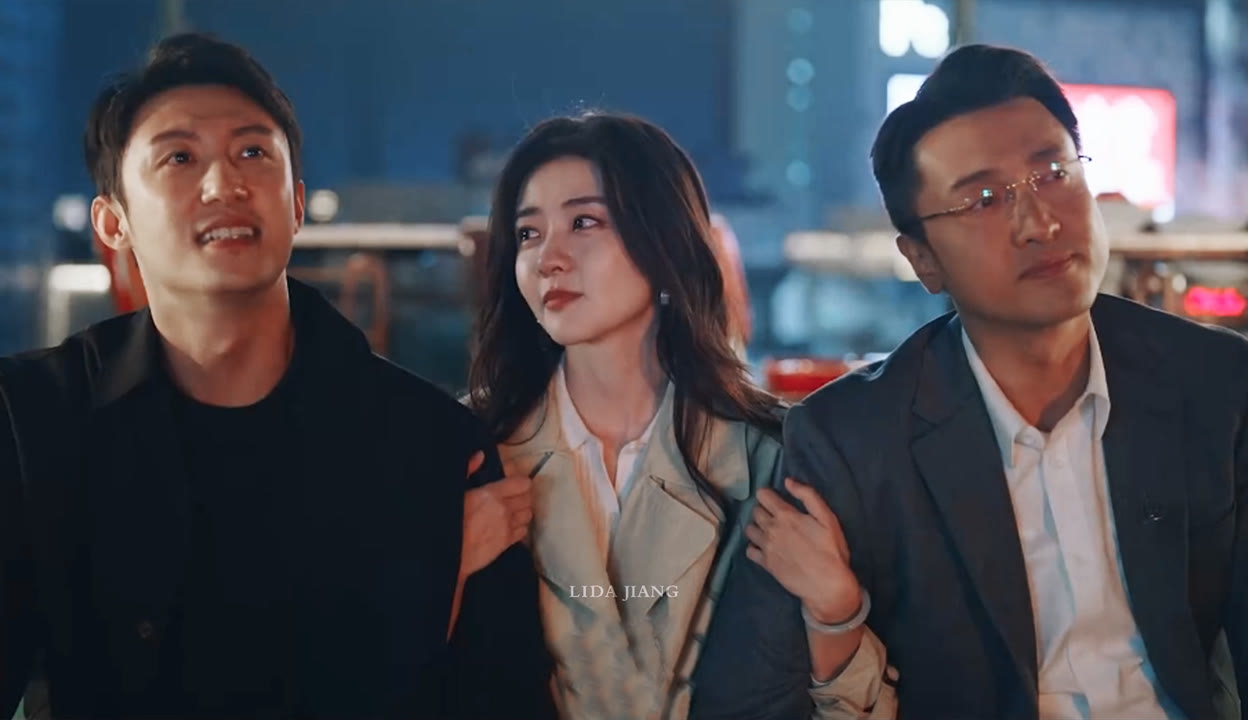 Bộ phim tạo nên sức hút lớn nhờ kịch bản hấp dẫn và diễn xuất tốt của dàn diễn viên.