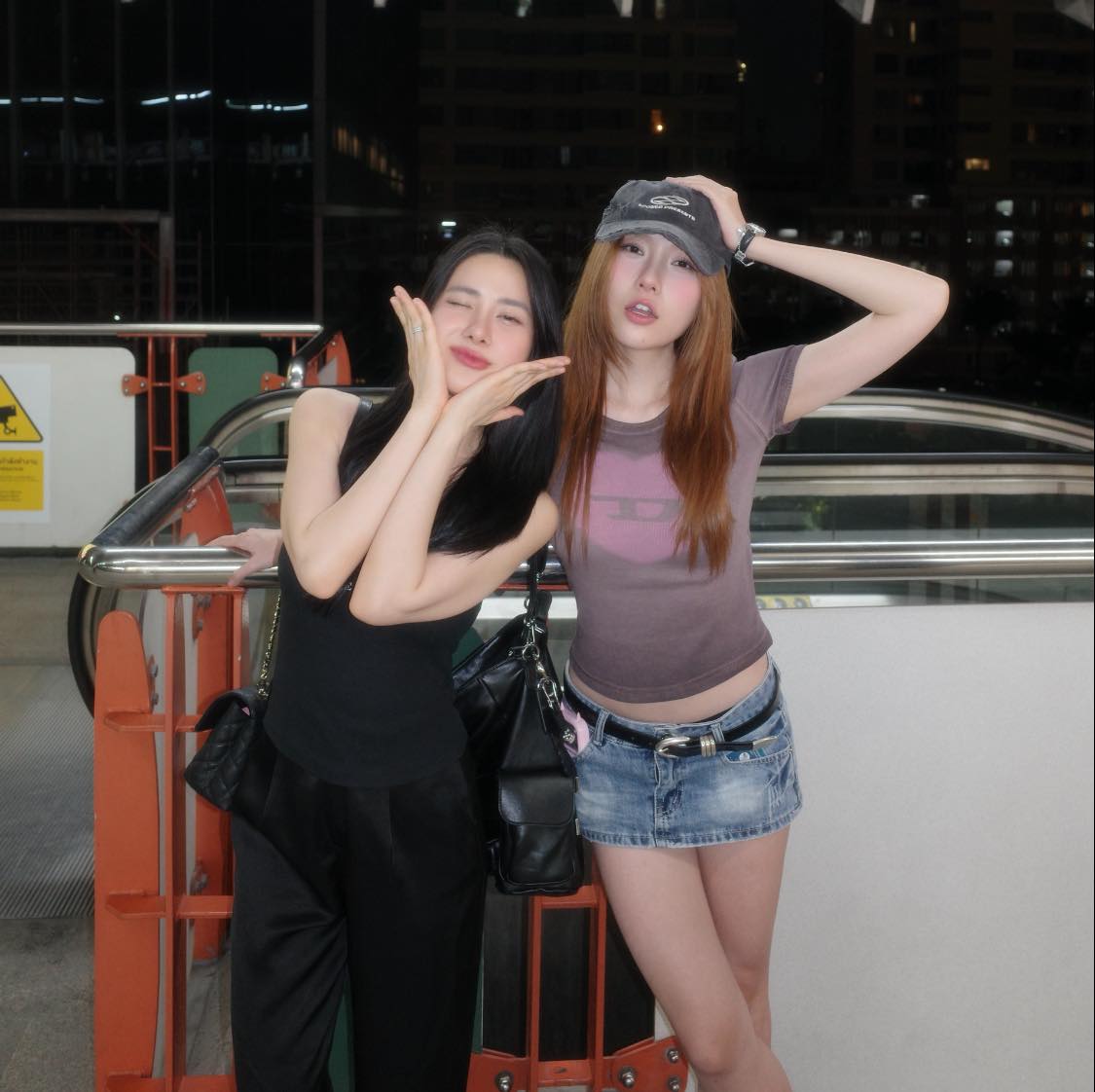 Cả hai đều là những cá tính tinh nghịch, khi gặp gỡ nhau mang lại bầu không khí tươi sáng và năng động.