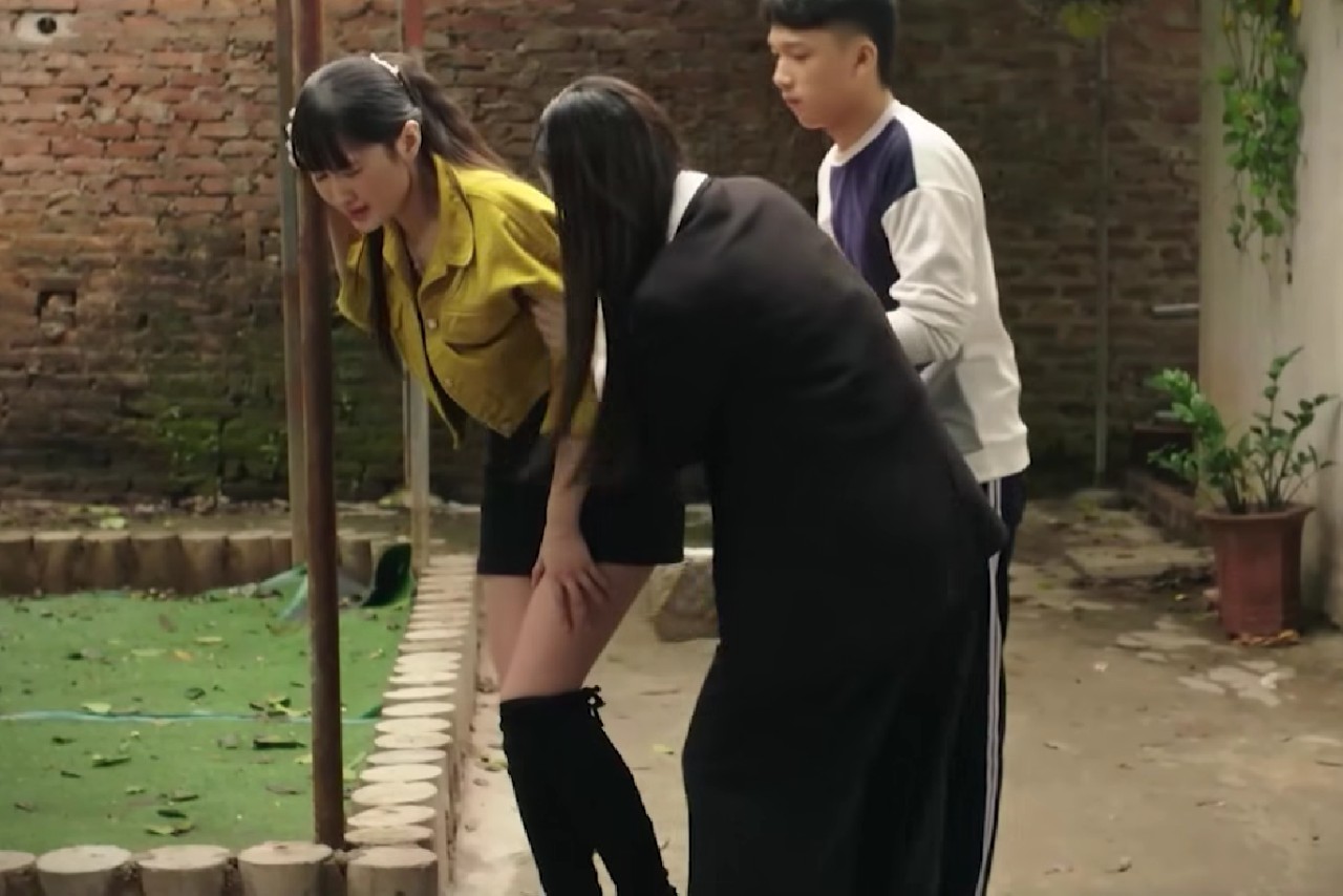 Khó chịu vô cùng với mỹ nhân Việt 25 tập phim chỉ đi 1 đôi giày, ngay cả cái áo cũng sản xuất theo lô