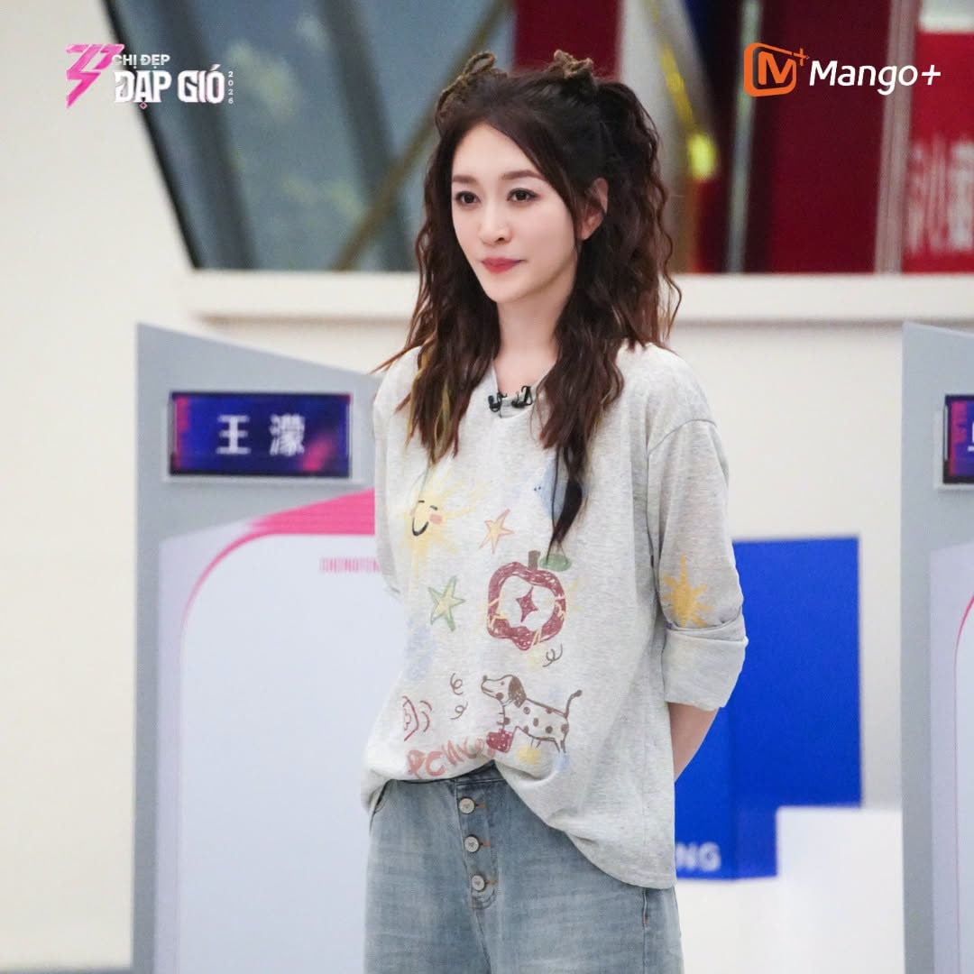 Lý Tiểu Nhiễm nổi tiếng với tài năng diễn xuất cùng với vẻ đẹp bất chấp thời gian (Ảnh: Mango Plus)